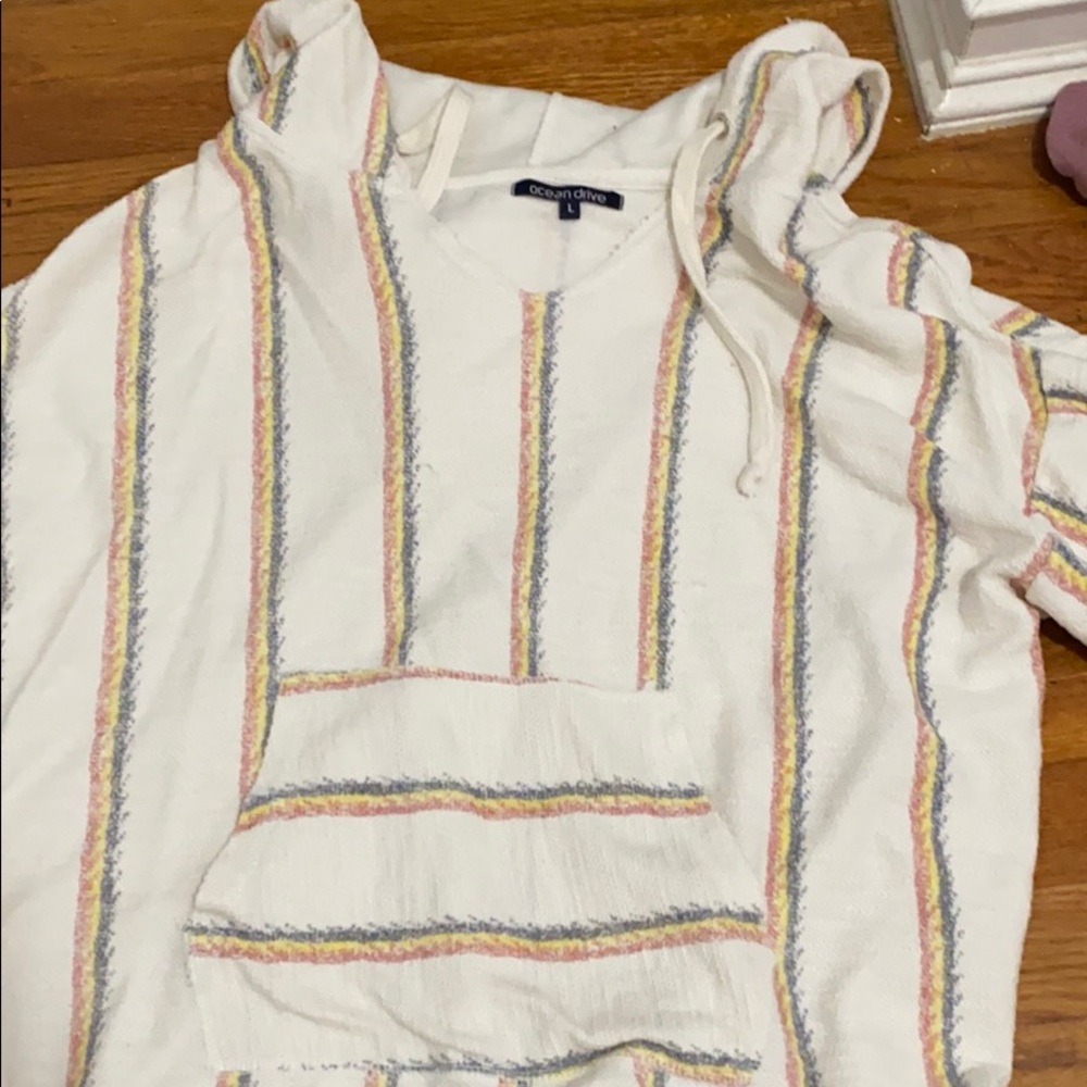 sweatshirt